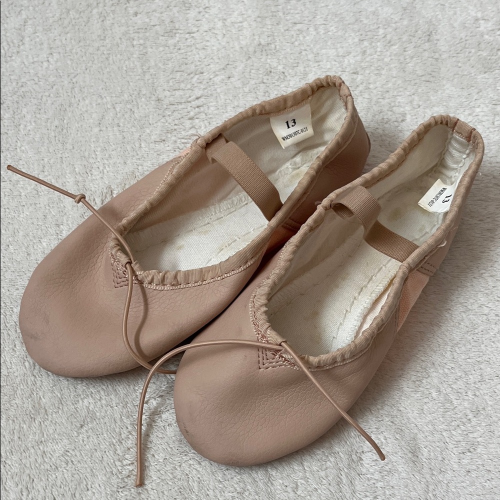 Girls sz 13 Pink Ballet Dance Shoes